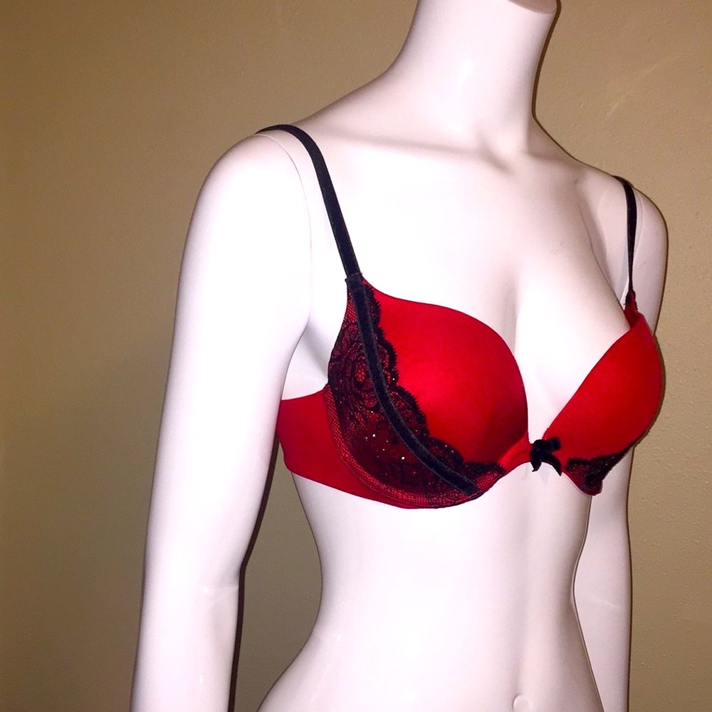 Victoria’s Secret, very sexy push up, bra size 32D - Picture 2 of 7